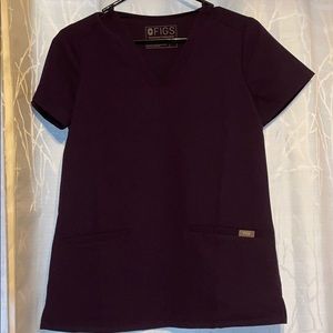 FIGS XXS Purple 3 pocket top